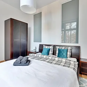 Blue Mandarin Iii Haffnera Apartment